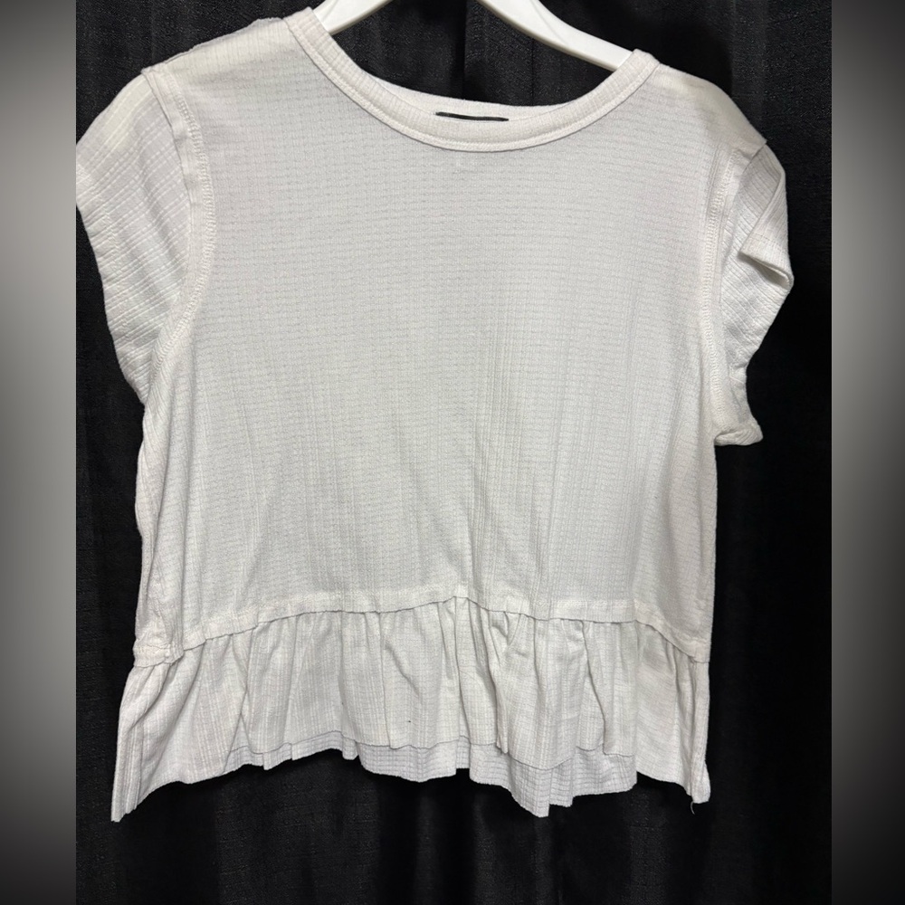 Discreet Cream Ruffle Hem Short Sleeve Top